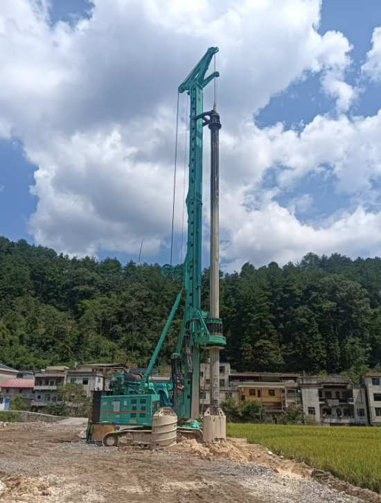 逆势而上，上海金泰大型旋挖钻机凭实力破局基建寒冬